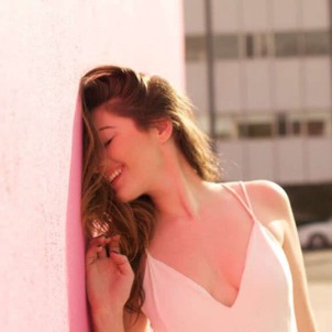 Эмма Рэна (Emma Rena)